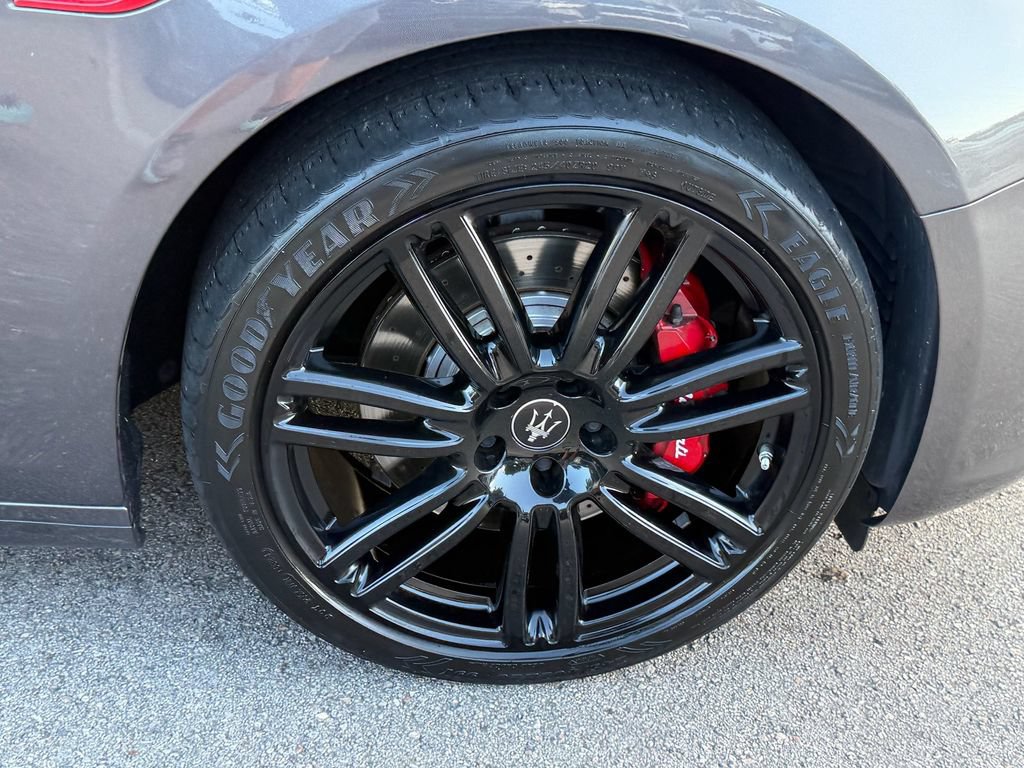 Used 2022 Maserati Ghibli Modena RWD image 17
