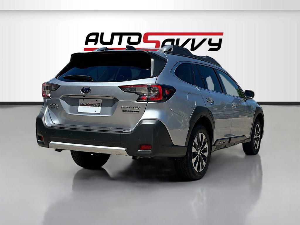 Used 2024 Subaru Outback Touring XT AWD/4WD image 7