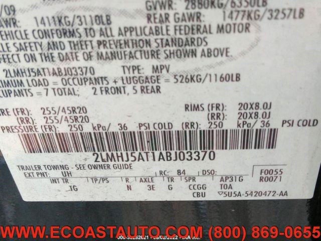 Used 2010 Lincoln MKT AWD image 16