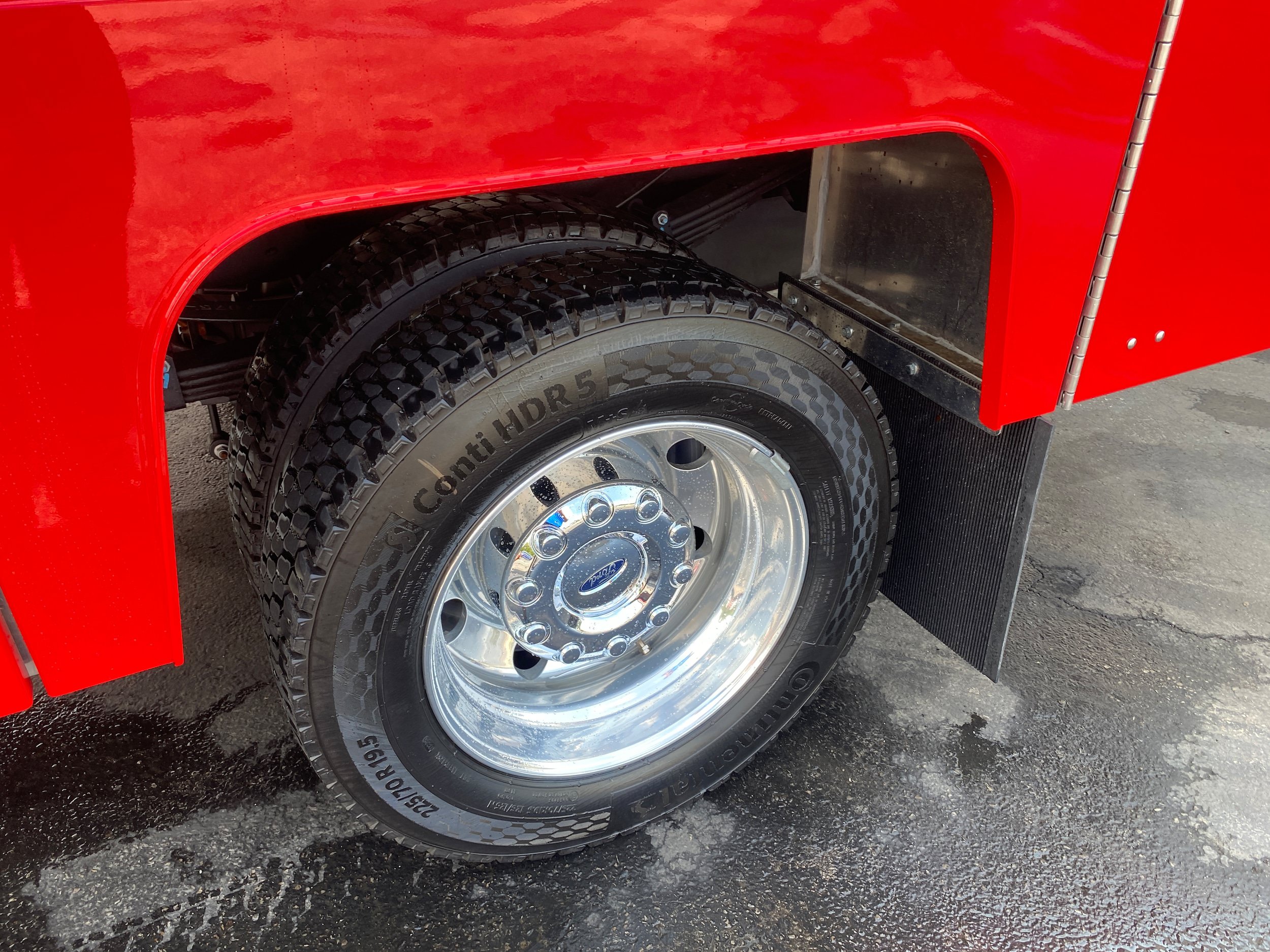 New 2026 Ford F550 4x4 Crew Cab image 20