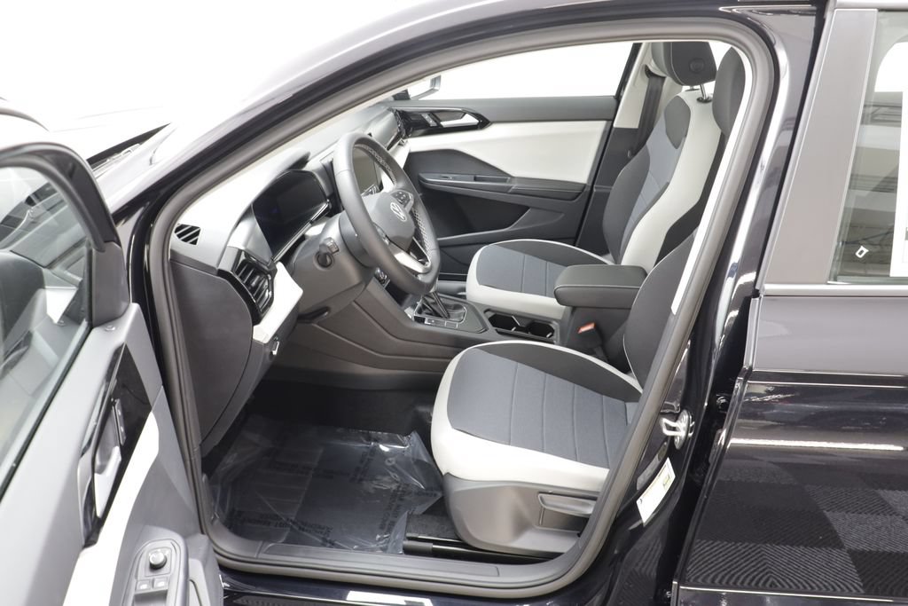 New 2026 Volkswagen Taos S FWD image 7