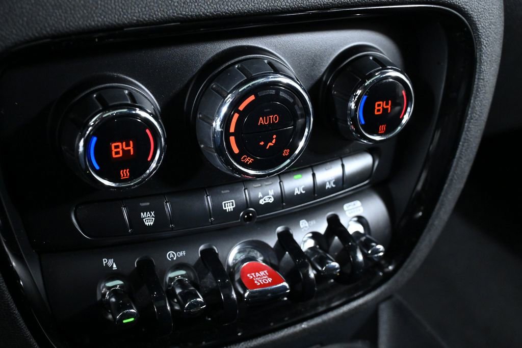 Used 2018 MINI Cooper Clubman image 16