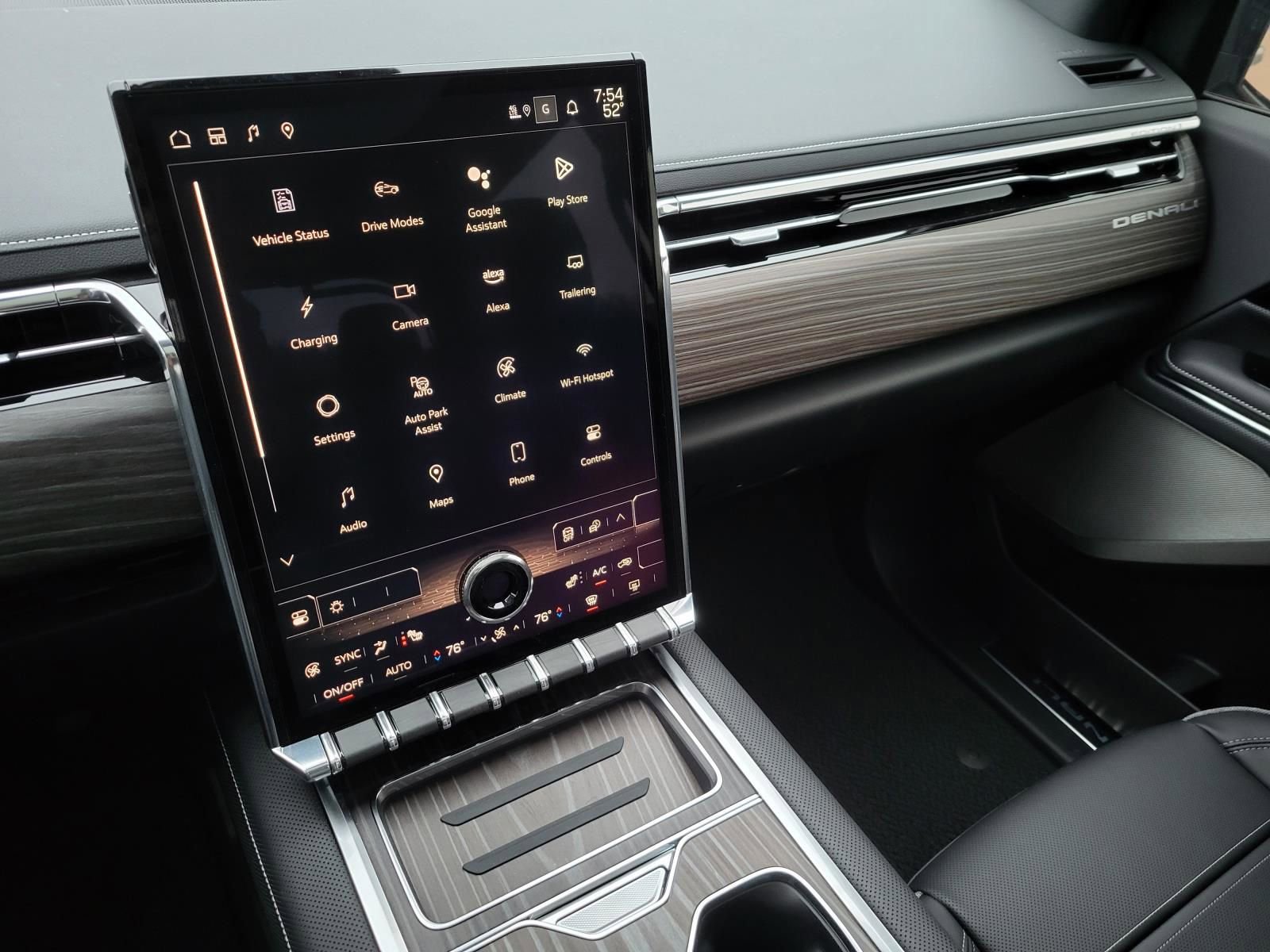 New 2024 GMC Sierra EV Denali AWD/4WD image 9