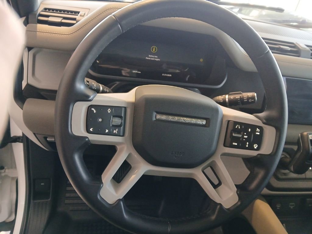 Used 2024 Land Rover Defender 110 S image 30