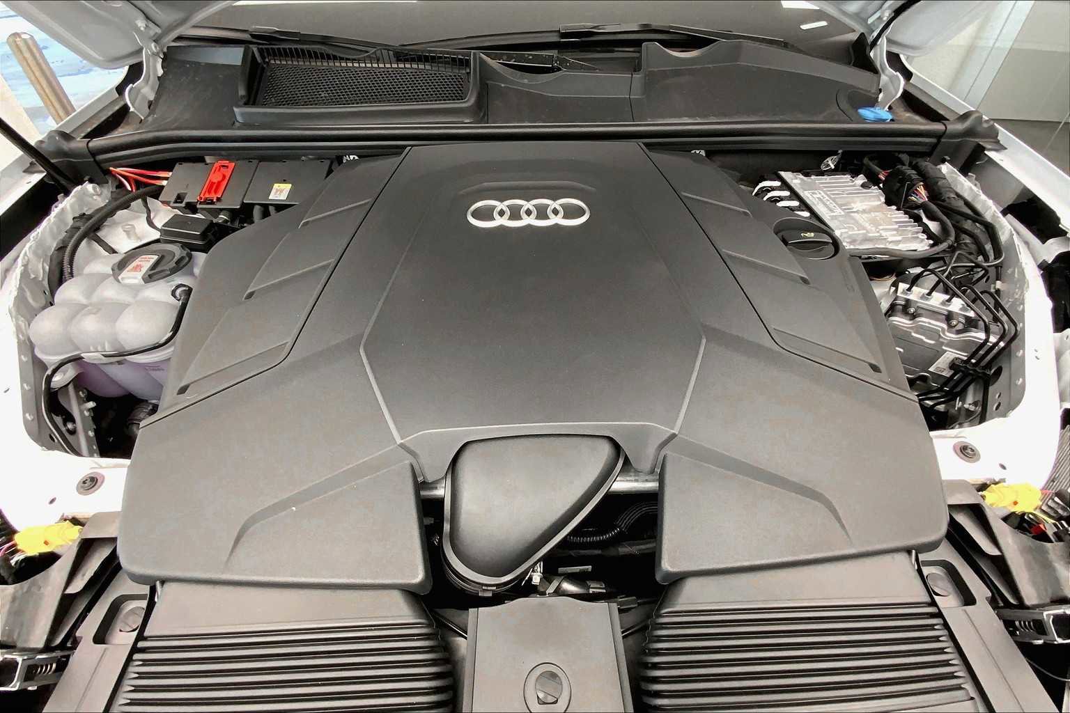 New 2025 Audi Q7 3.0T Prestige w/ Prestige Package image 16