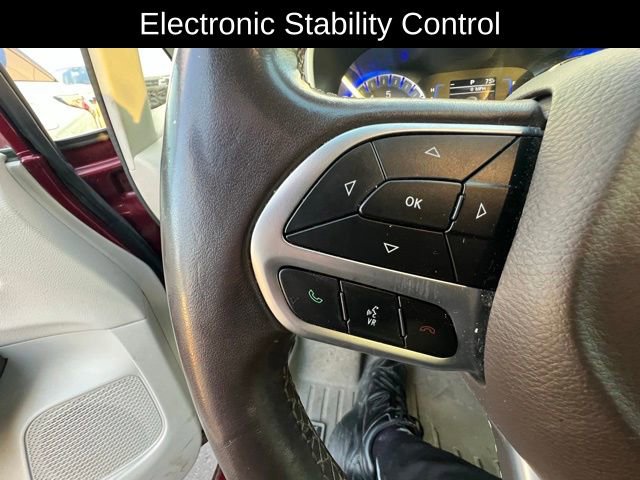 Used 2018 Chrysler Pacifica Touring-L image 19