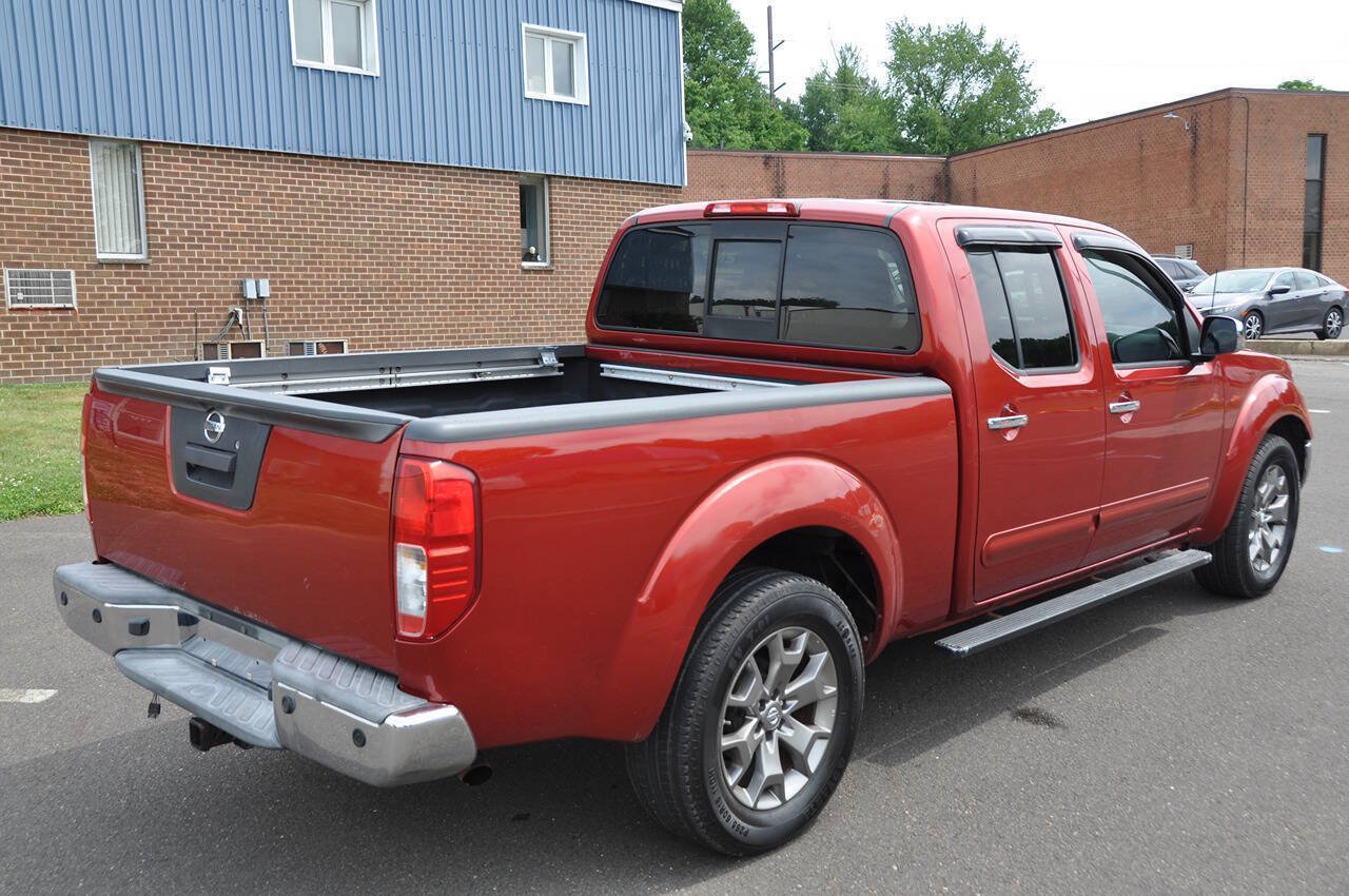 Used 2014 Nissan Frontier SL w/ SL Moonroof Package AWD/4WD image 7