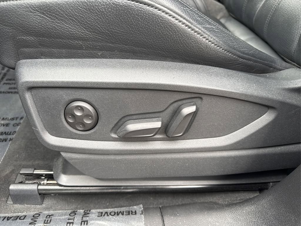 Used 2019 Audi Q5 Prestige w/ Prestige Package image 41