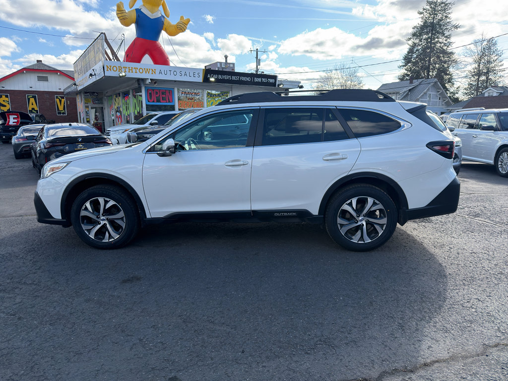 Used 2021 Subaru Outback Limited image 3