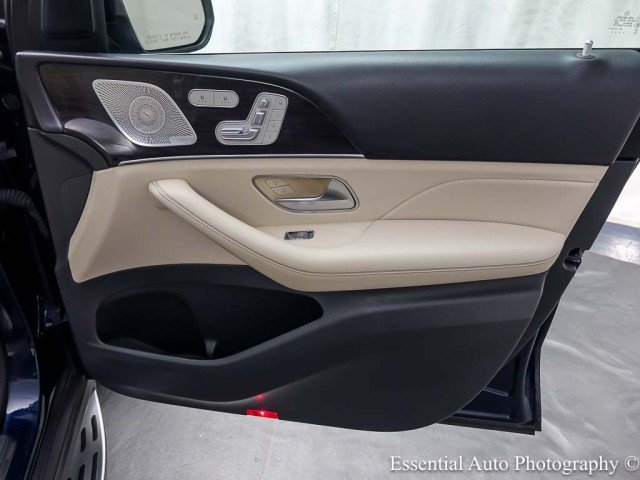 Used 2020 Mercedes-Benz GLS 450 4MATIC image 35