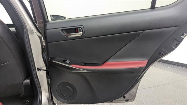 Used 2022 Lexus IS 300 RWD image 19