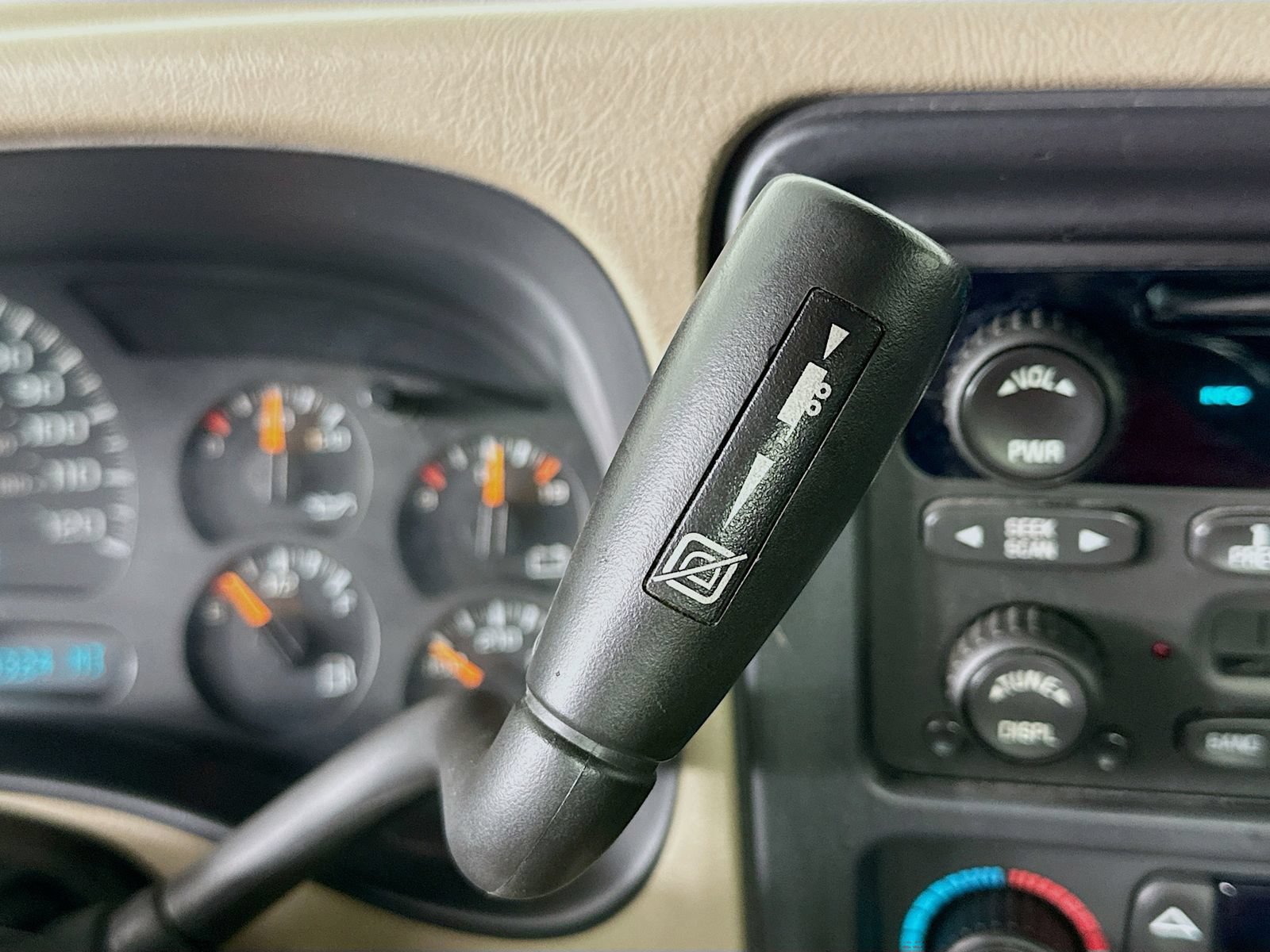 Used 2004 Chevrolet Silverado 3500 2WD Extended Cab w/ Heavy-Duty Power Package image 16