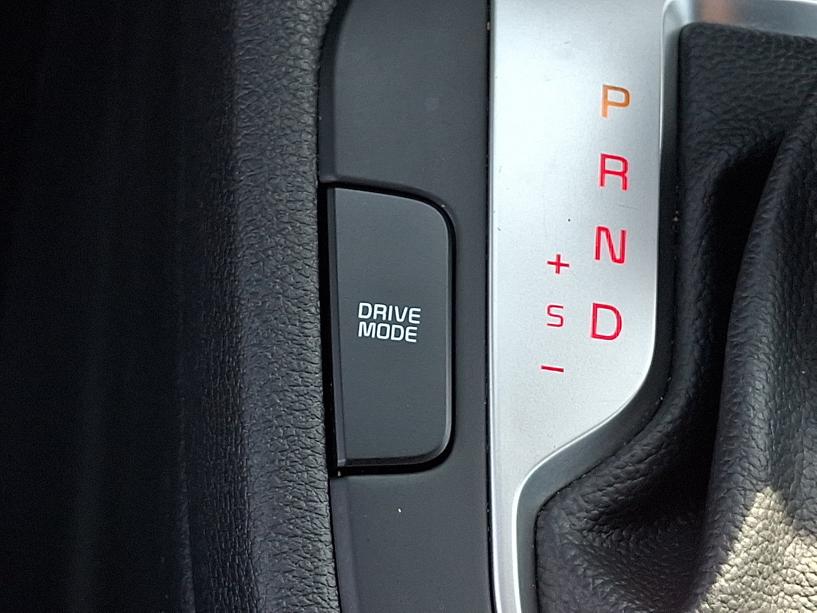 Used 2023 Kia Forte LXS w/ LXS Technology Package FWD image 25