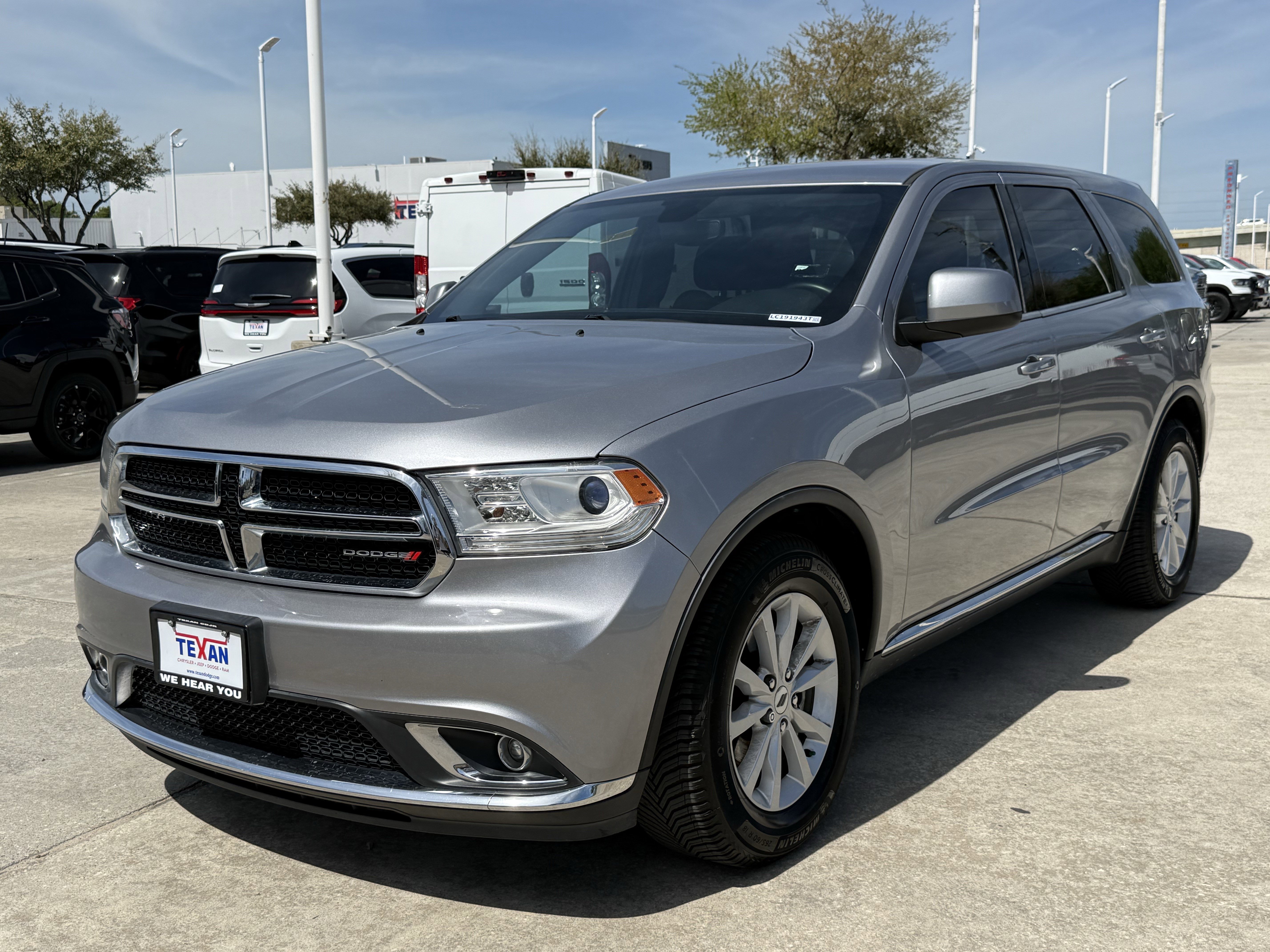 Used 2020 Dodge Durango SXT w/ 3rd Row Seating Group image 9