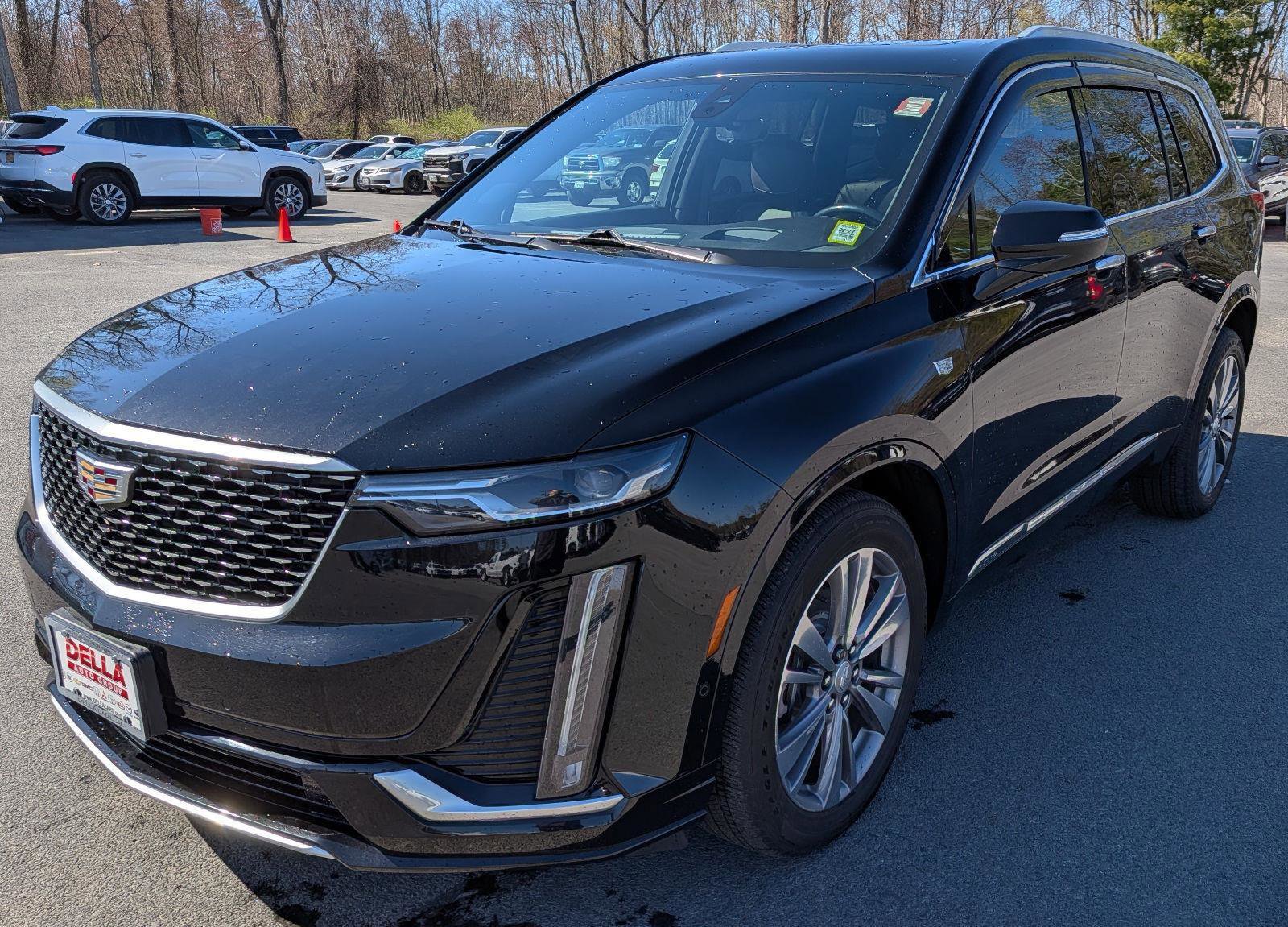 Used 2020 Cadillac XT6 Premium Luxury AWD/4WD image 4