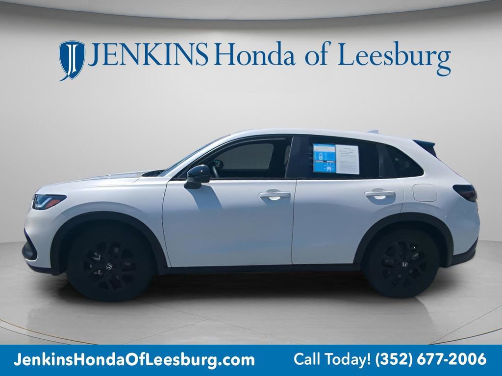 Used 2025 Honda HR-V Sport image 6