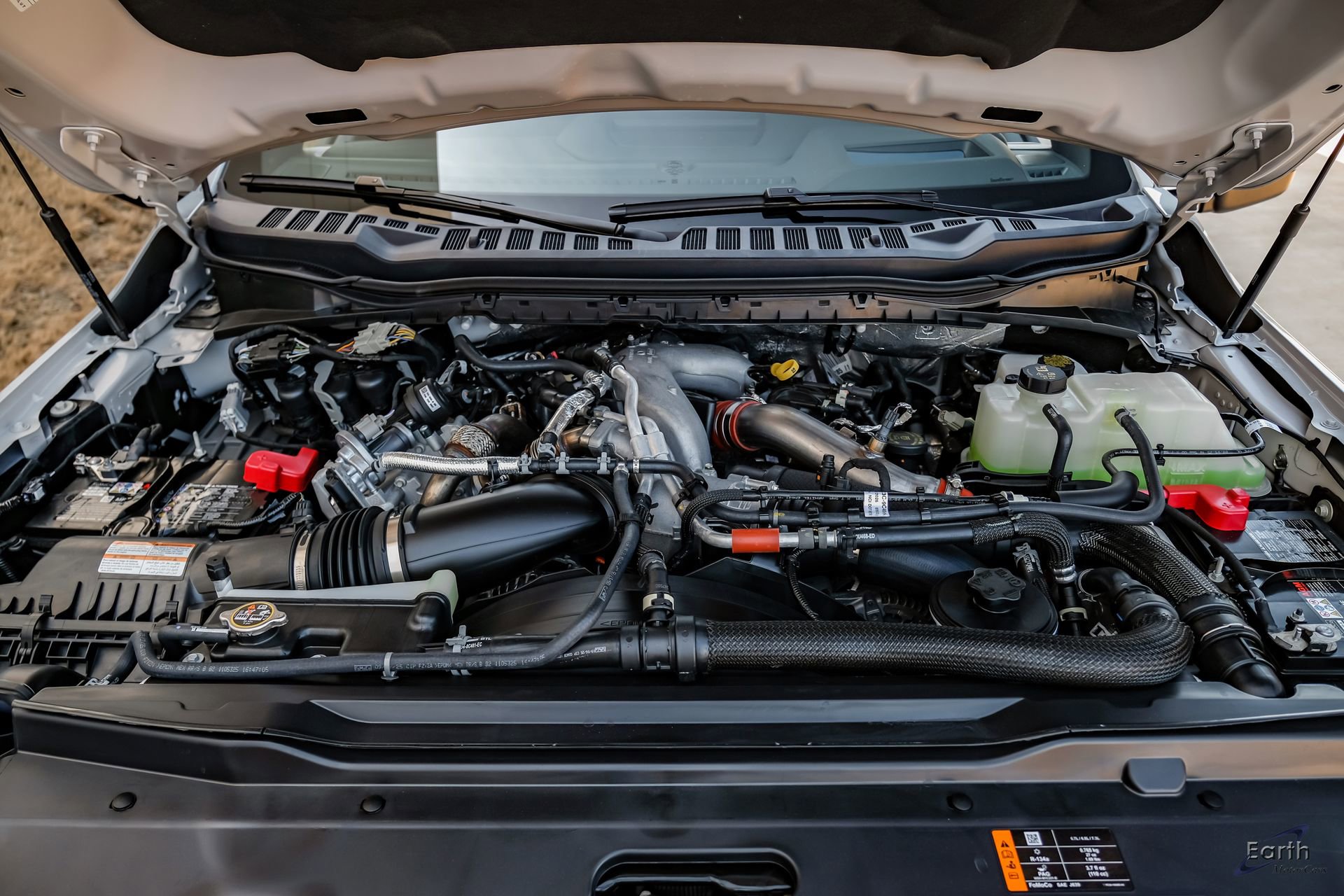 Used 2026 Ford F450 Platinum w/ FX4 Off-Road Package image 3