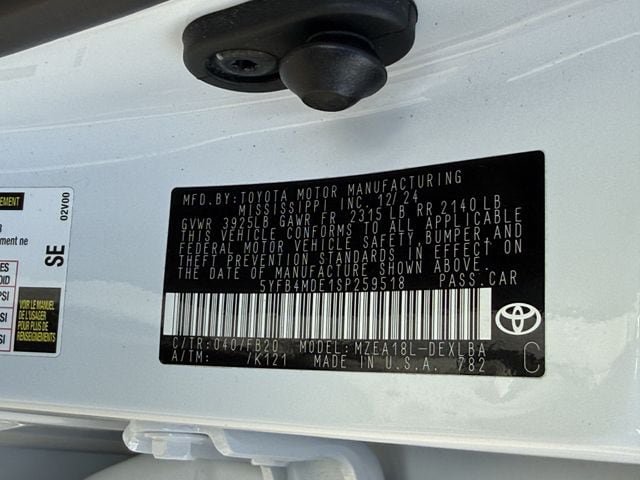 Used 2025 Toyota Corolla LE FWD image 33