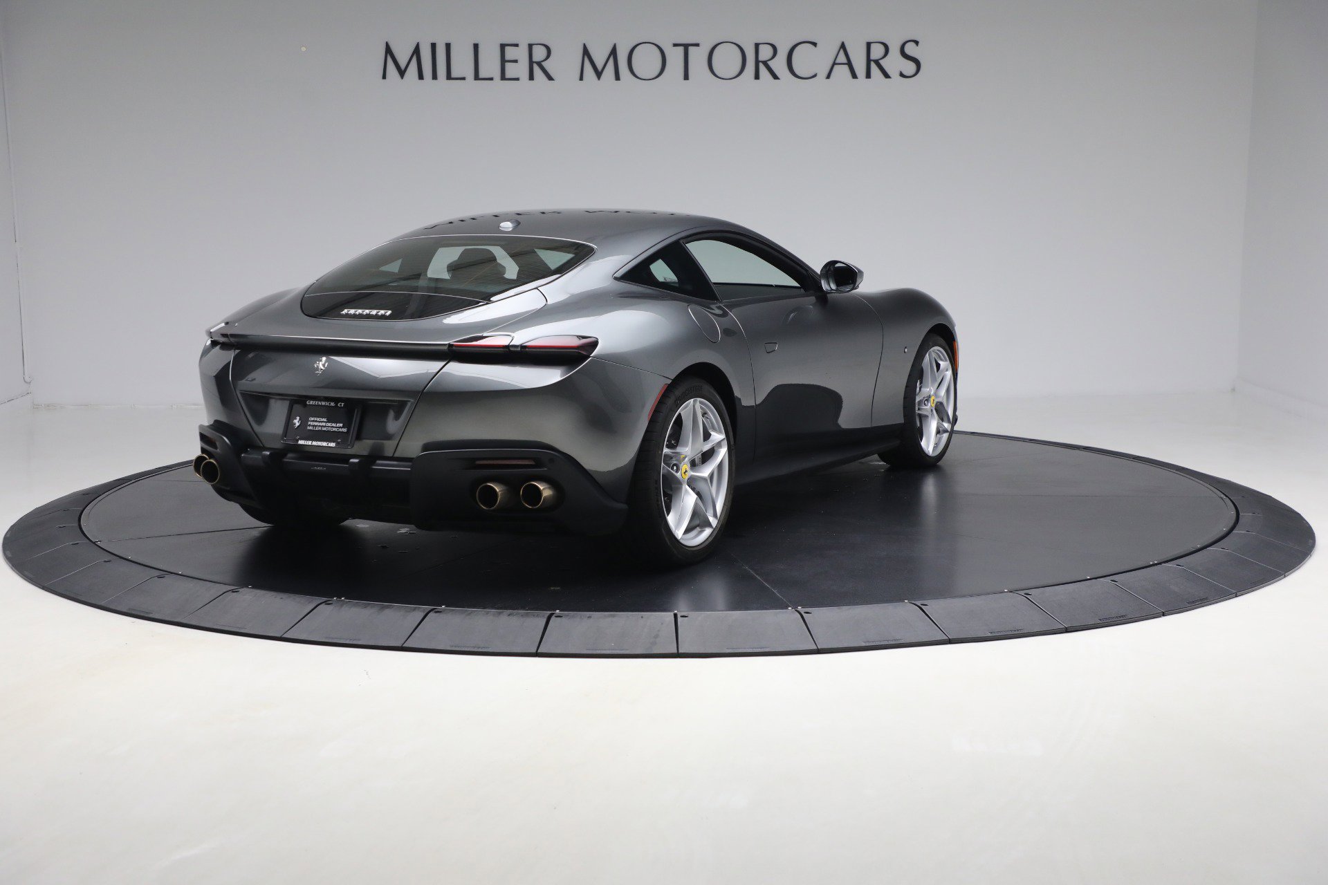 Certified 2024 Ferrari Roma image 8