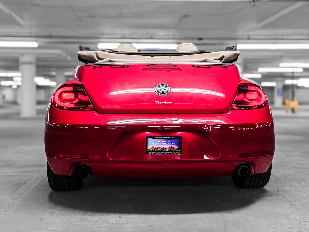 Used 2013 Volkswagen Beetle Turbo FWD image 9