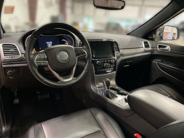 Used 2022 Jeep Grand Cherokee Limited image 17