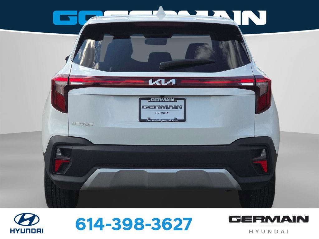 Used 2026 Kia Seltos LX FWD image 9