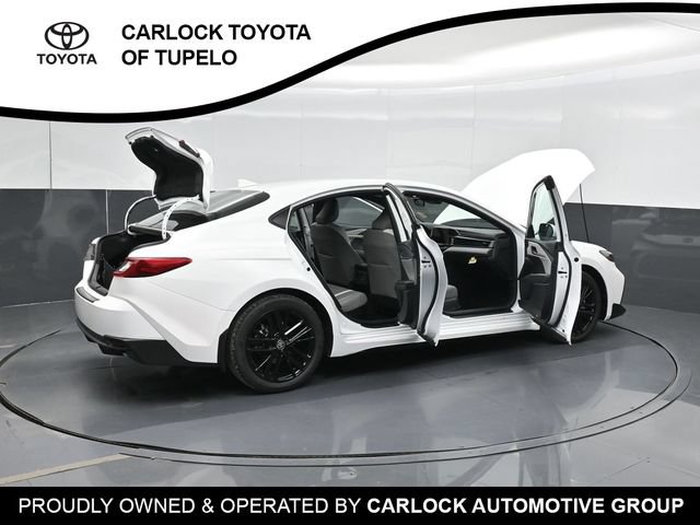 New 2026 Toyota Camry Hybrid FWD image 52