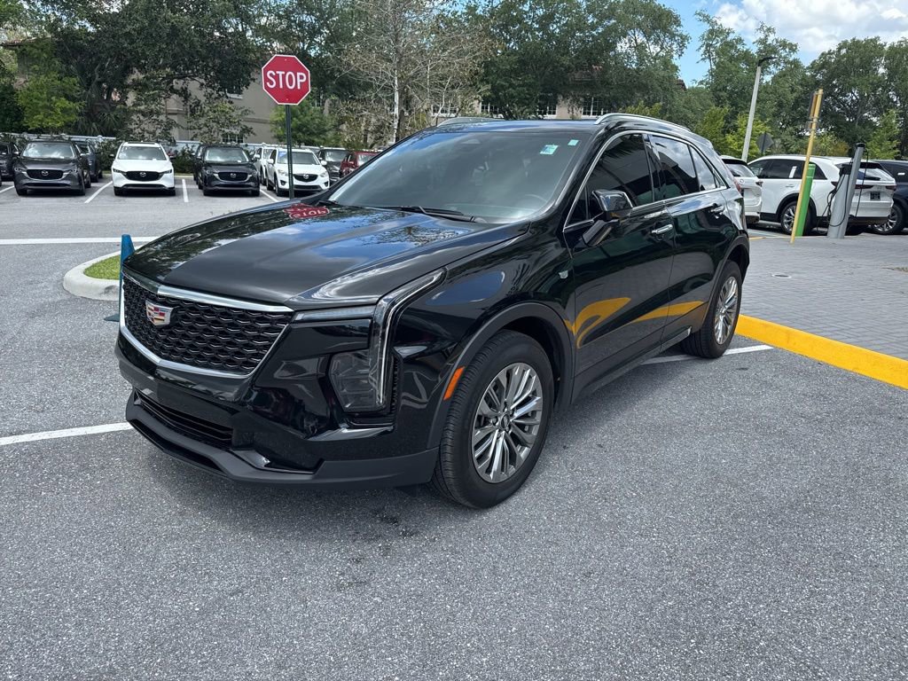 Used 2024 Cadillac XT4 Premium Luxury FWD image 13
