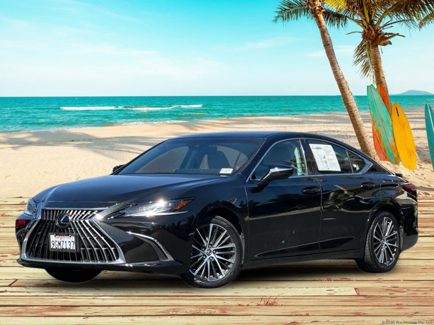 Used 2024 Lexus ES 300h w/ Premium Package image 2