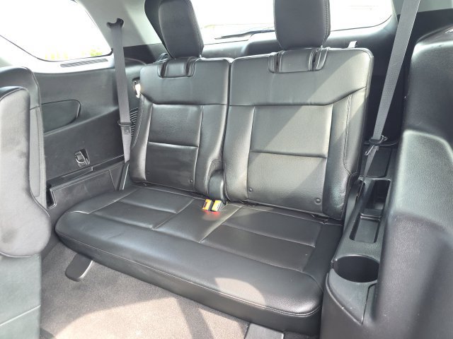Used 2020 Ford Explorer XLT w/ Equipment Group 202A AWD/4WD image 27