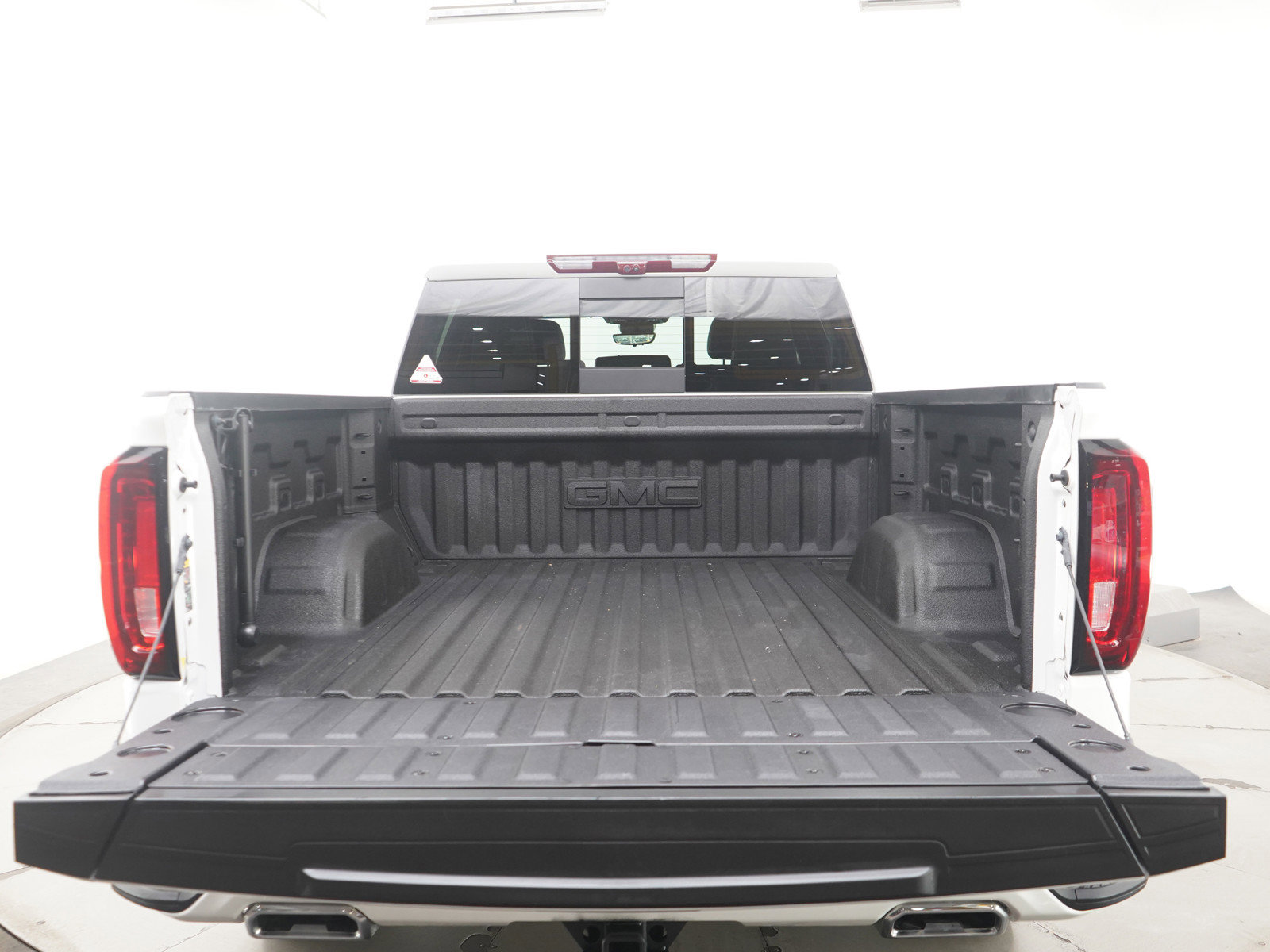 Used 2025 GMC Sierra 1500 Denali w/ Denali Reserve Package image 16