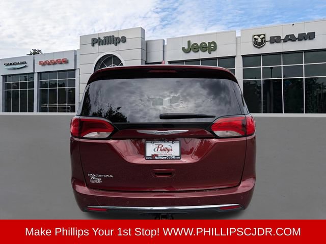 Certified 2019 Chrysler Pacifica Touring-L Plus FWD image 4