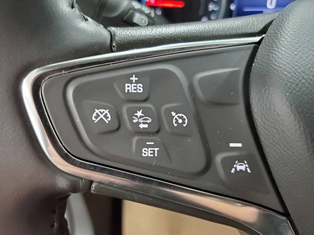 Used 2021 Chevrolet Equinox LT FWD image 30