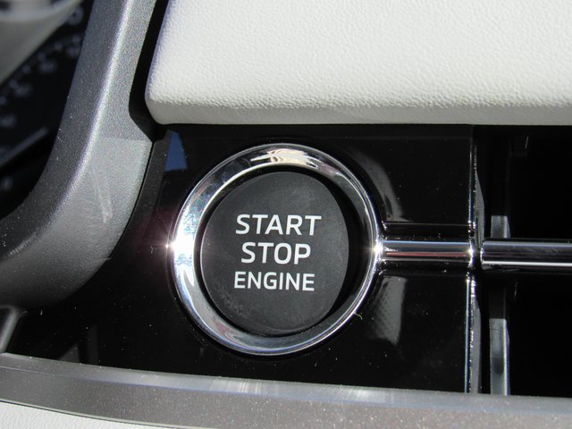 New 2026 Mitsubishi Outlander SE FWD image 17