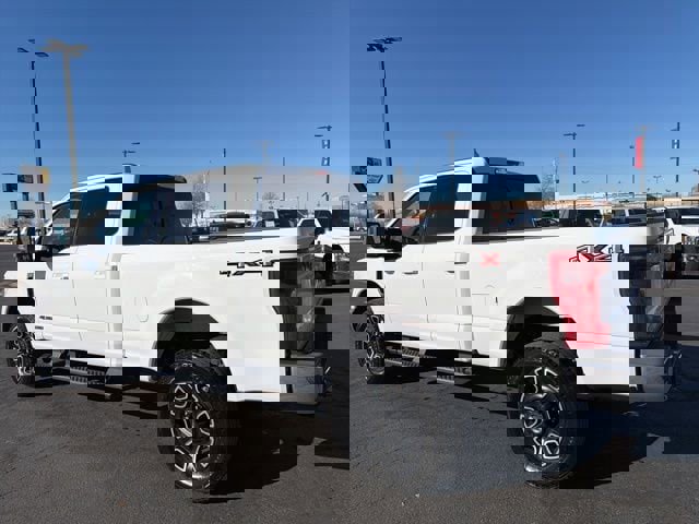 Used 2017 Ford F350 Lariat image 15