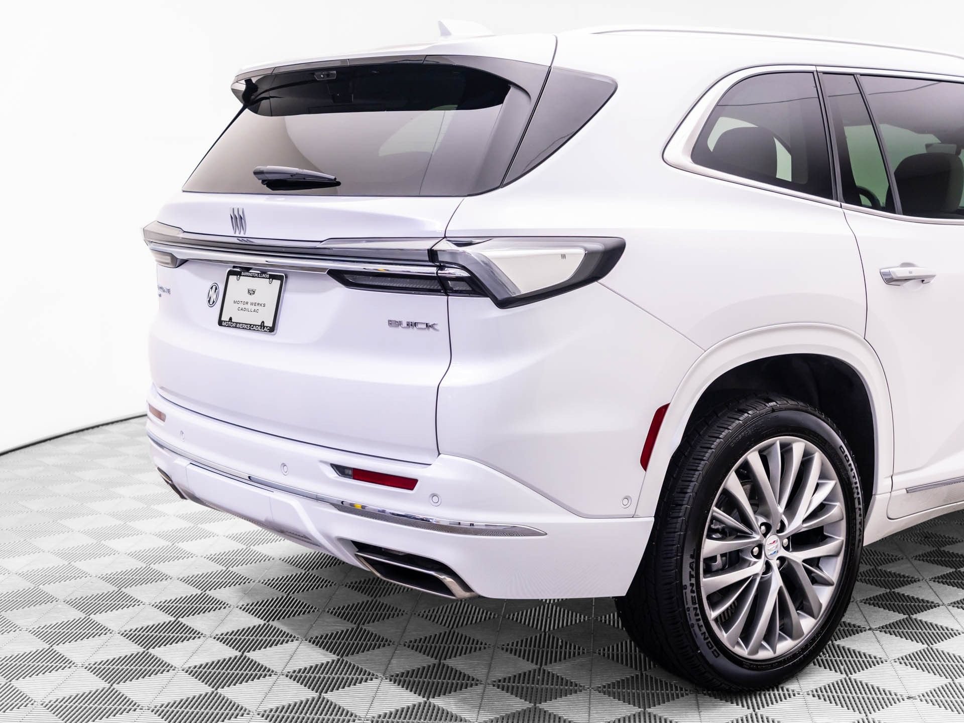 Used 2025 Buick Enclave Avenir w/ Super Cruise Package AWD/4WD image 38