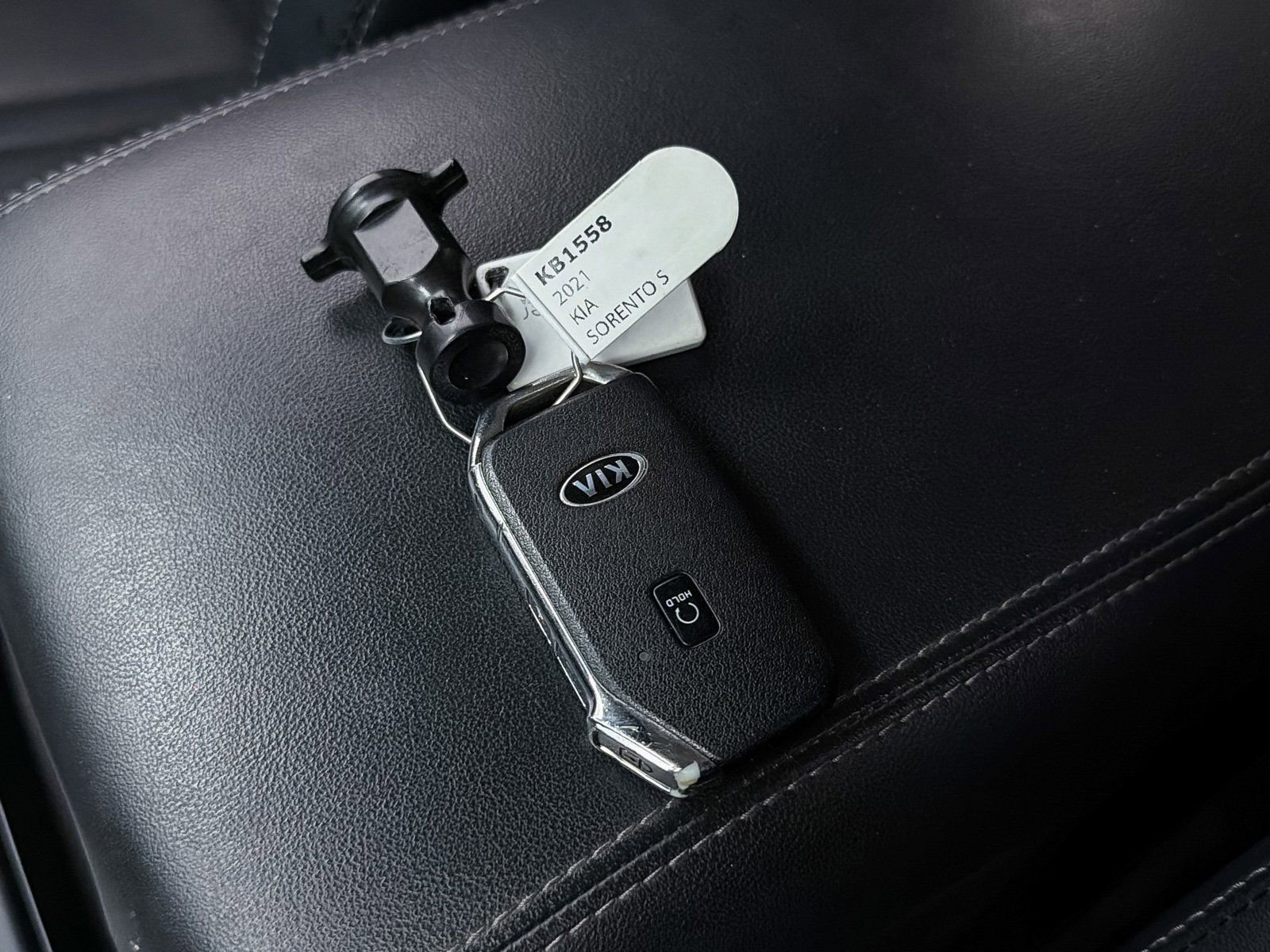 Used 2021 Kia Sorento S image 28