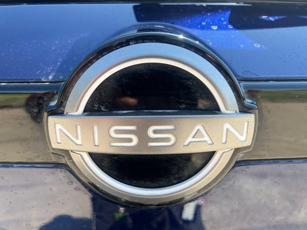 Used 2024 Nissan Pathfinder SL FWD image 10