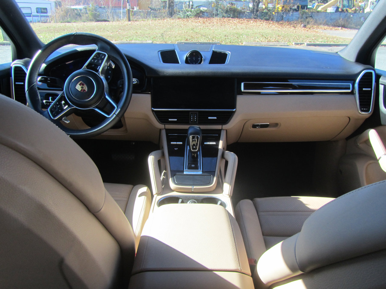 Used 2022 Porsche Cayenne image 13
