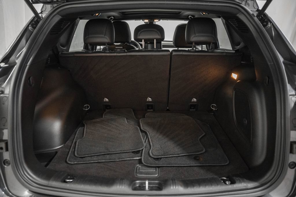 Used 2024 Jeep Compass Limited w/ Sun and Sound Group image 13