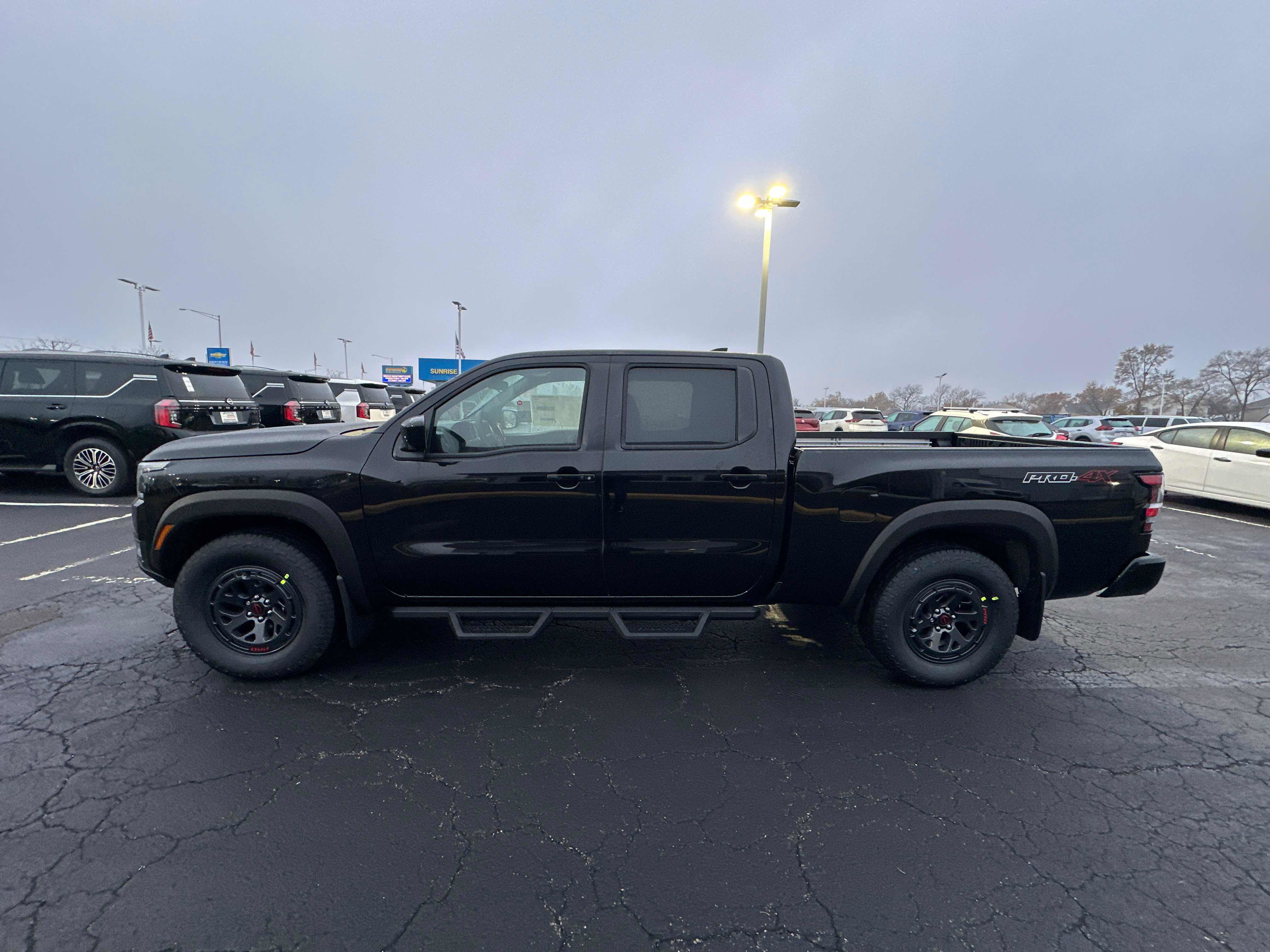 New 2026 Nissan Frontier PRO-4X w/ Pro-4x Convenience Package image 7