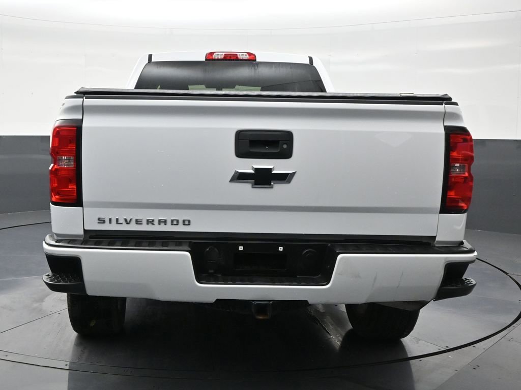 Used 2018 Chevrolet Silverado 1500 Custom w/ Custom Value Package RWD image 4