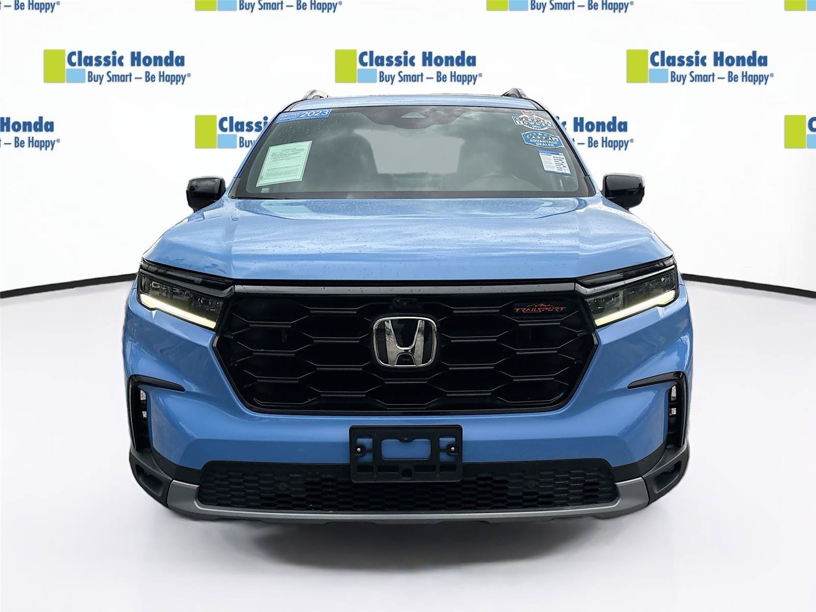 Certified 2023 Honda Pilot TrailSport image 2
