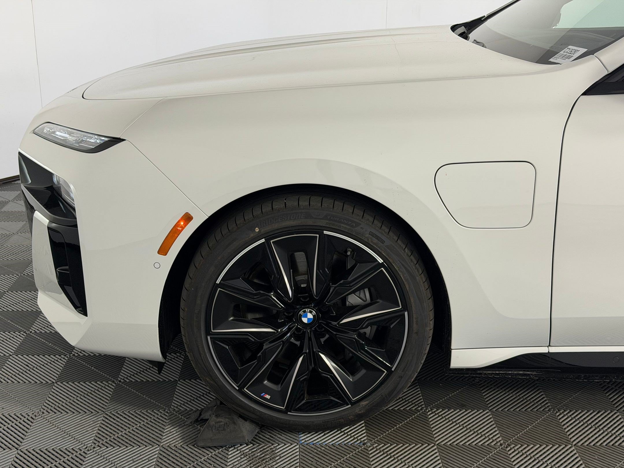 Used 2026 BMW 750e xDrive w/ Executive Package AWD/4WD image 11