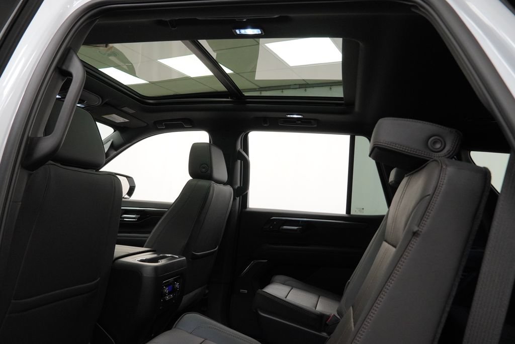 New 2026 Chevrolet Tahoe High Country w/ Sun And Tow Package AWD/4WD image 14