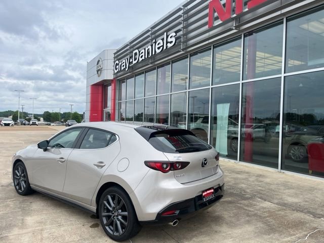 Used 2024 MAZDA MAZDA3 s FWD image 2