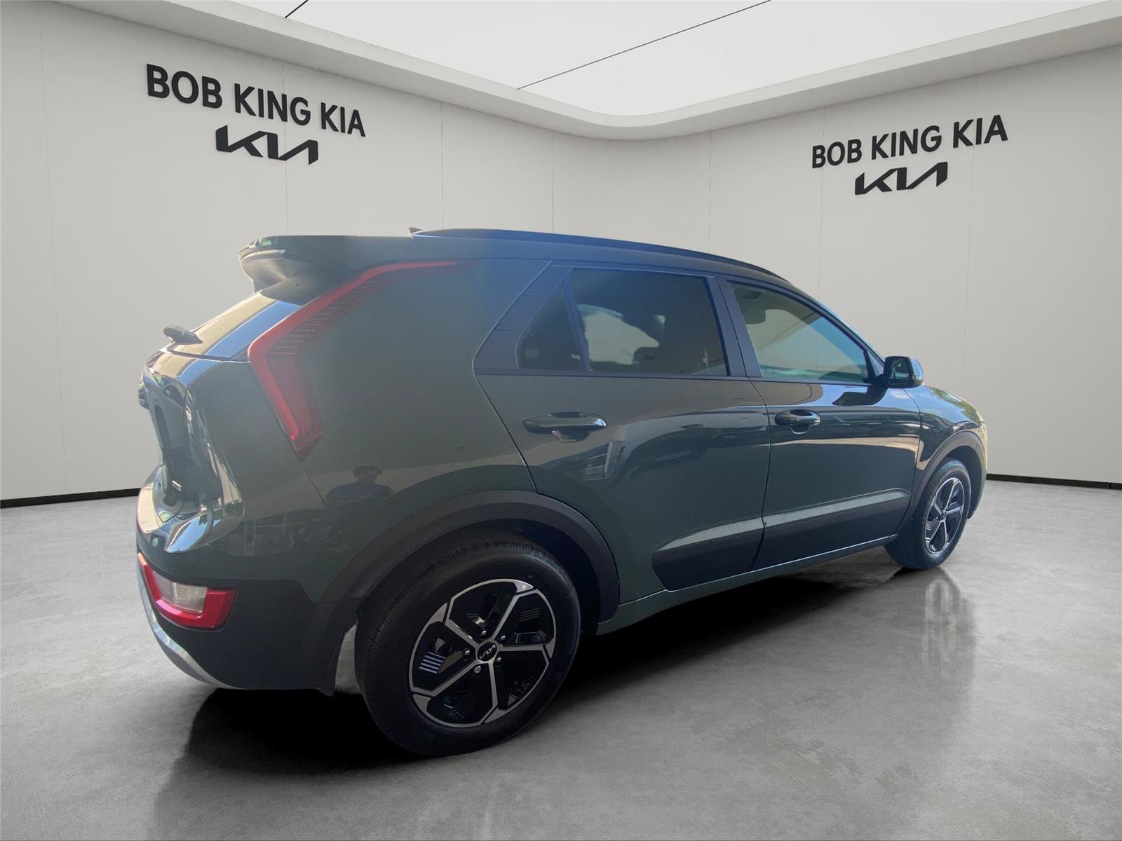 New 2026 Kia Niro EX FWD image 4