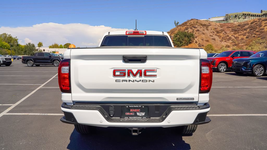 Used 2025 GMC Canyon Elevation image 13