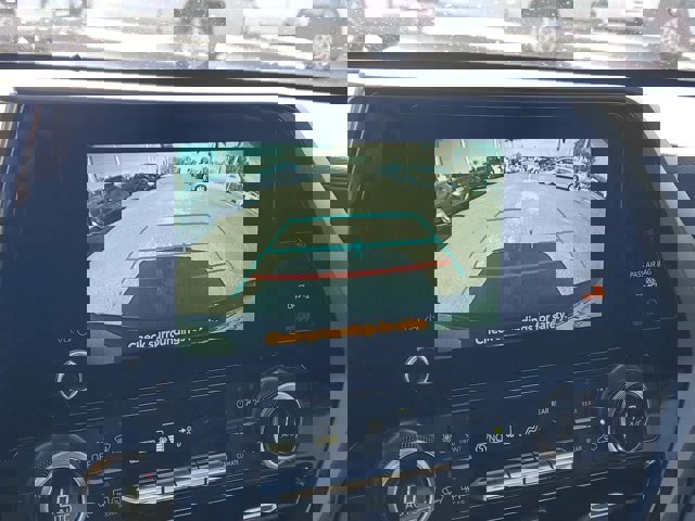 Used 2023 Toyota Highlander L image 20