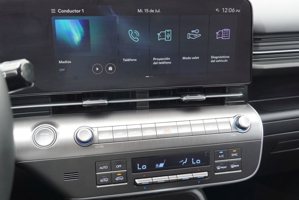 Used 2025 Hyundai Kona SEL FWD image 22